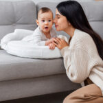 7 Tips Merawat Bayi Baru Lahir yang Wajib Diketahui Ibu